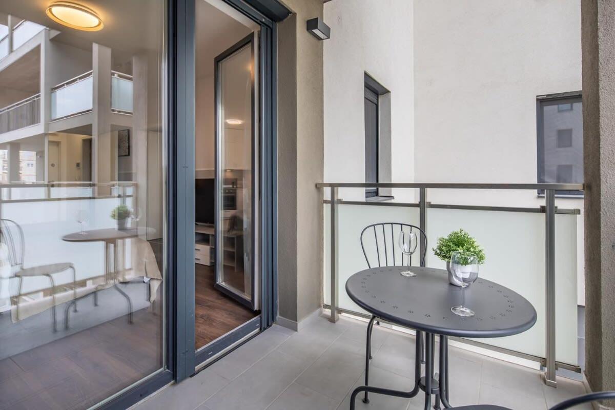 Central - New - Cozy Stay بودابست المظهر الخارجي الصورة